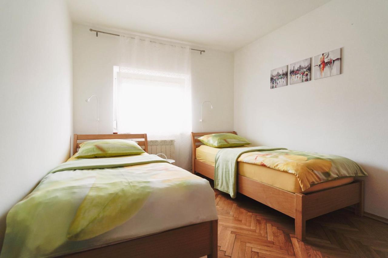 Pri Neji Apartment Postojna Bagian luar foto